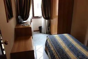 Dependance Hotel Dei Consoli Roma 3*,